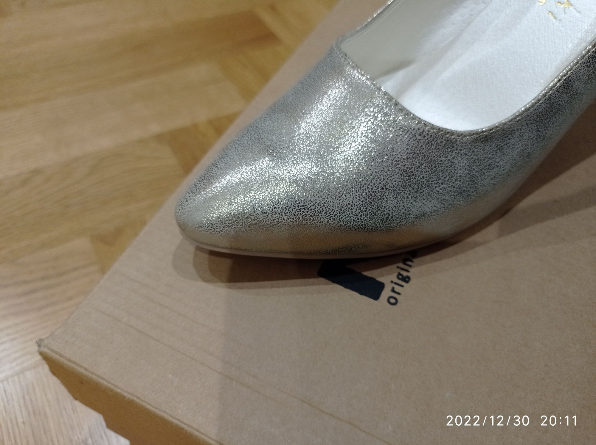 zestaw buty czółenka damskie polskie : Modliński kolor srebrno-zloty i