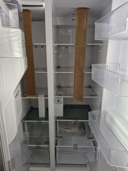 Frigorífico Americano lg com disp de agua e gelo ( ligação à rede)