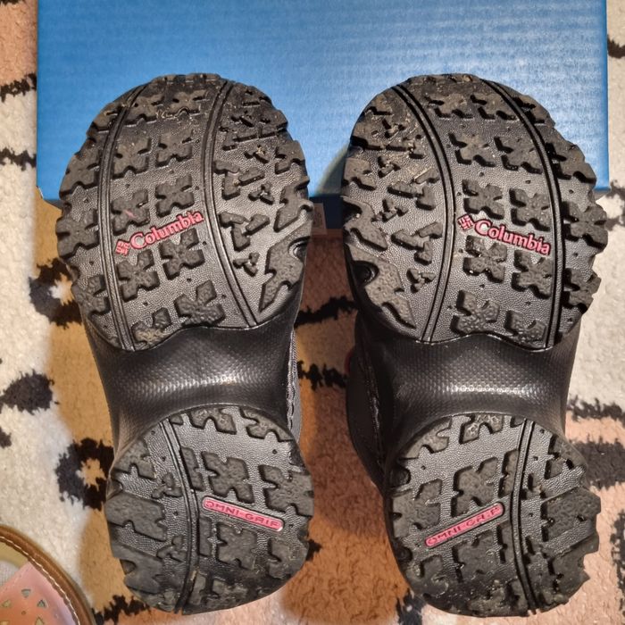 Buty zimowe śniegowce Columbia Kids Rope Tow III Waterproof r. 28