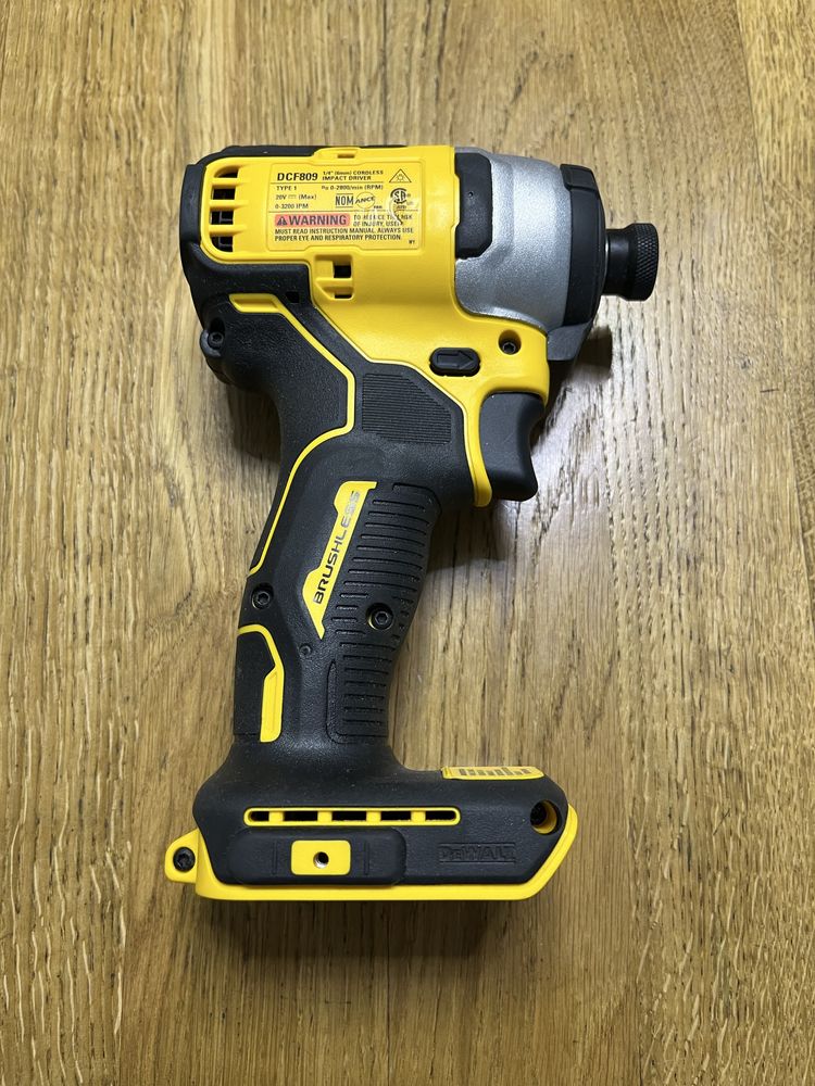 DEWALT DCF 809 20v