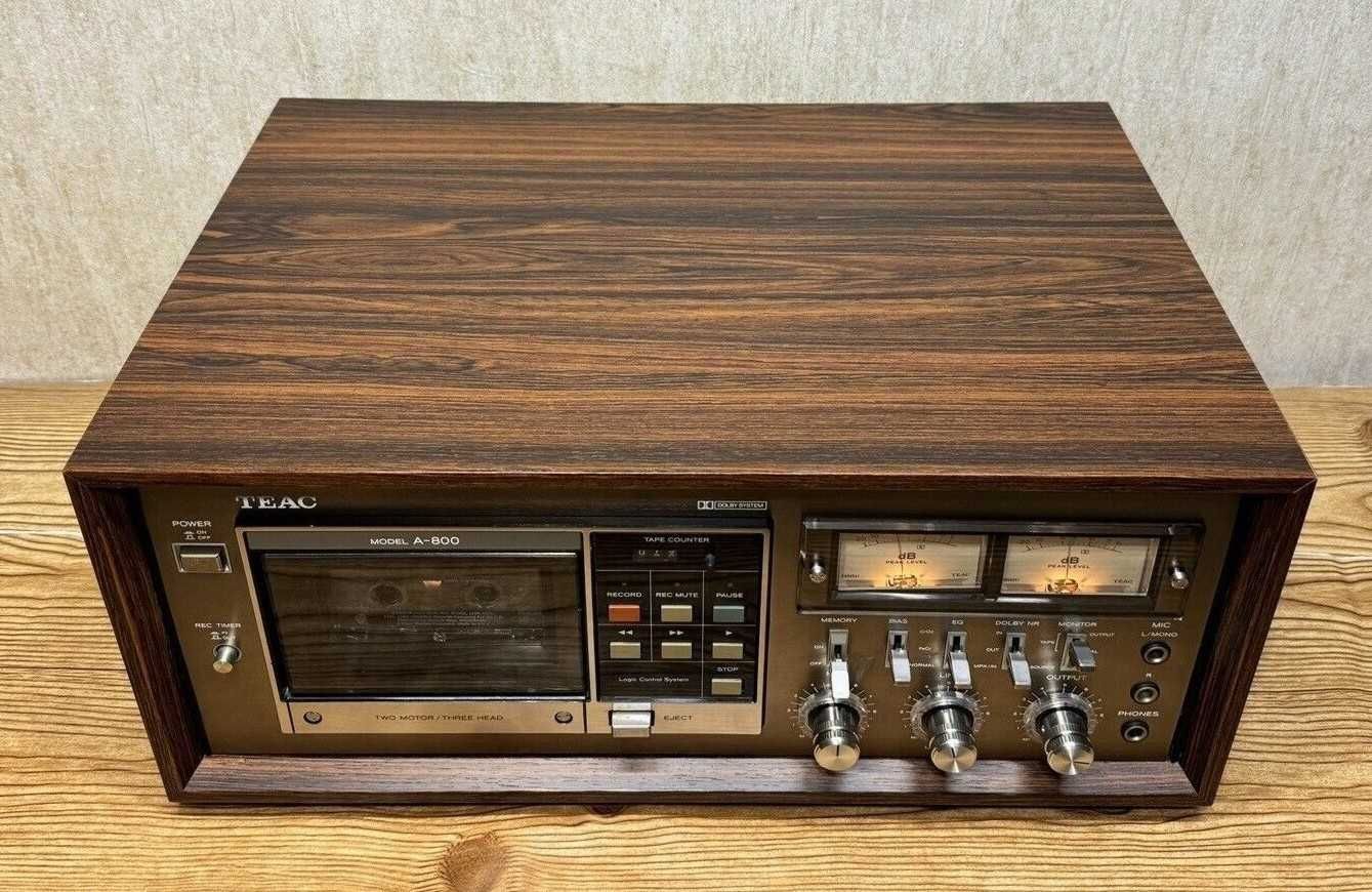 Kasetowy TEAC A-800