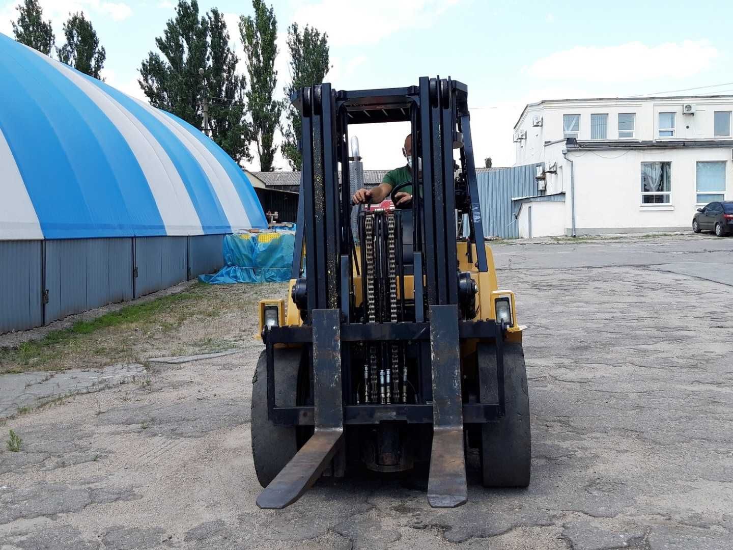 Аренда вилочного погрузчика б/у CAT GP40KL2 газовый Caterpillar