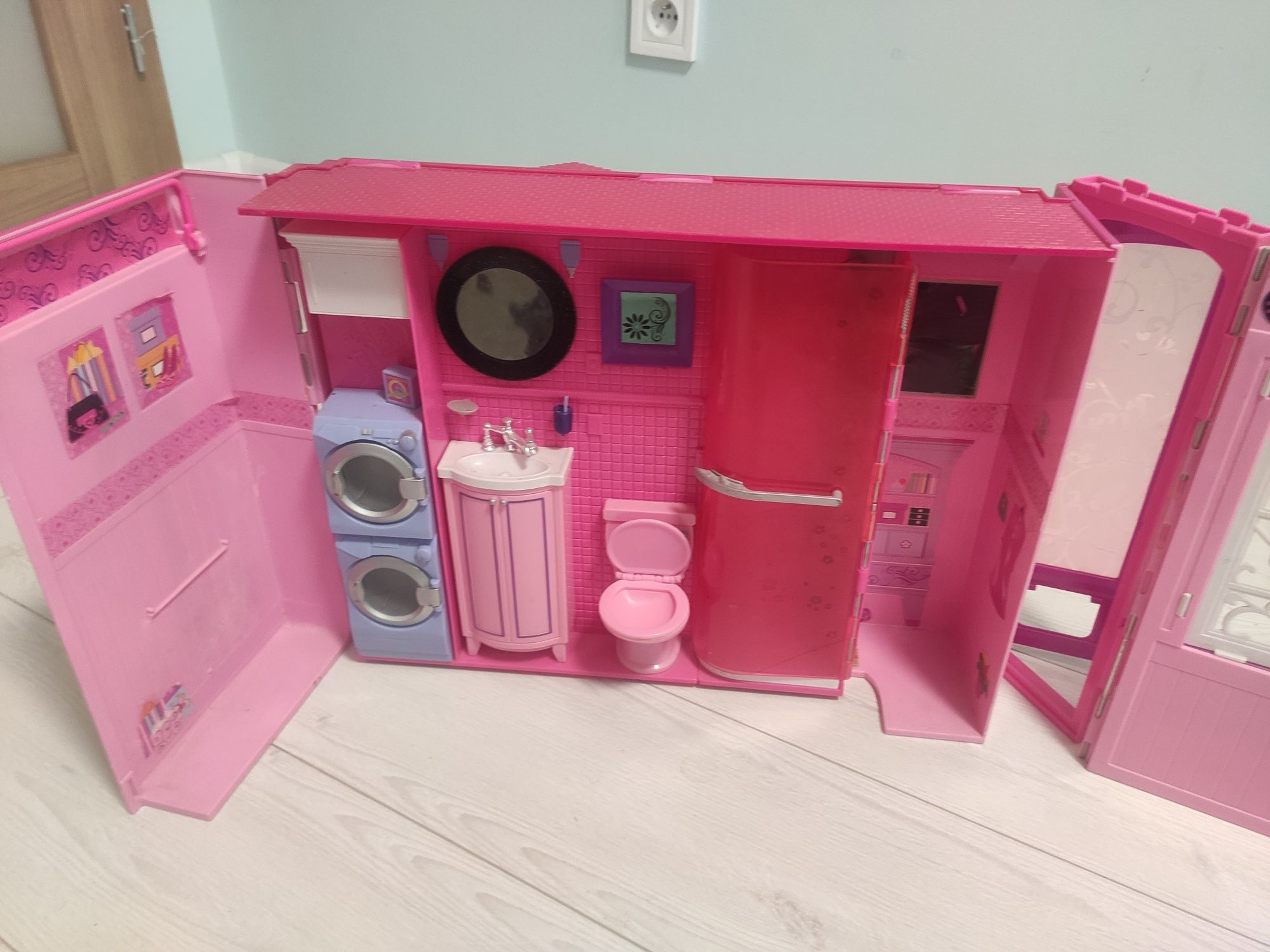 Domek Barbie kuchnia łazienka