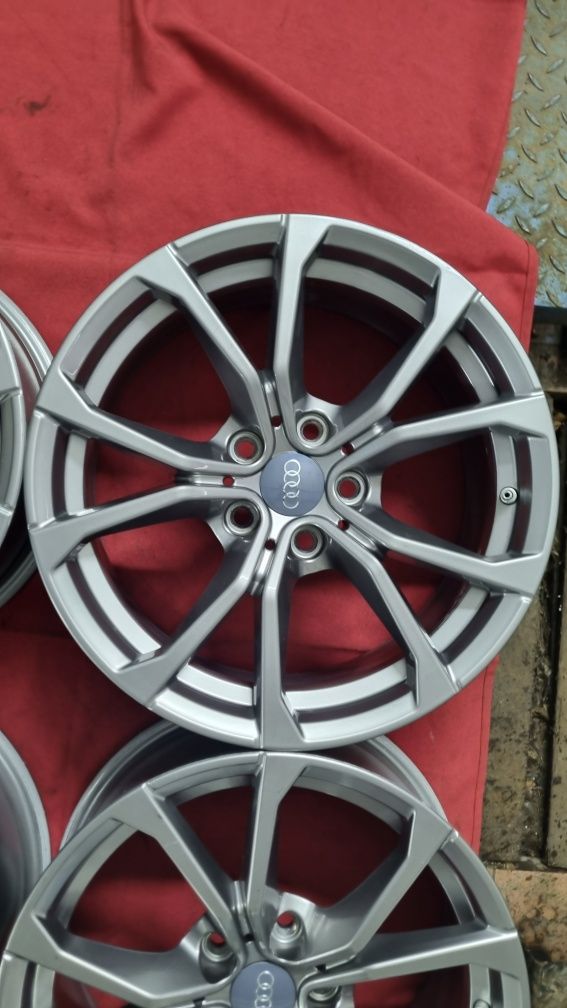 5x112 17" Otwór 66.6mm Audi A4b9 A4b8 Ac67 Q3 Q5 wklęsłe Felgi alumini