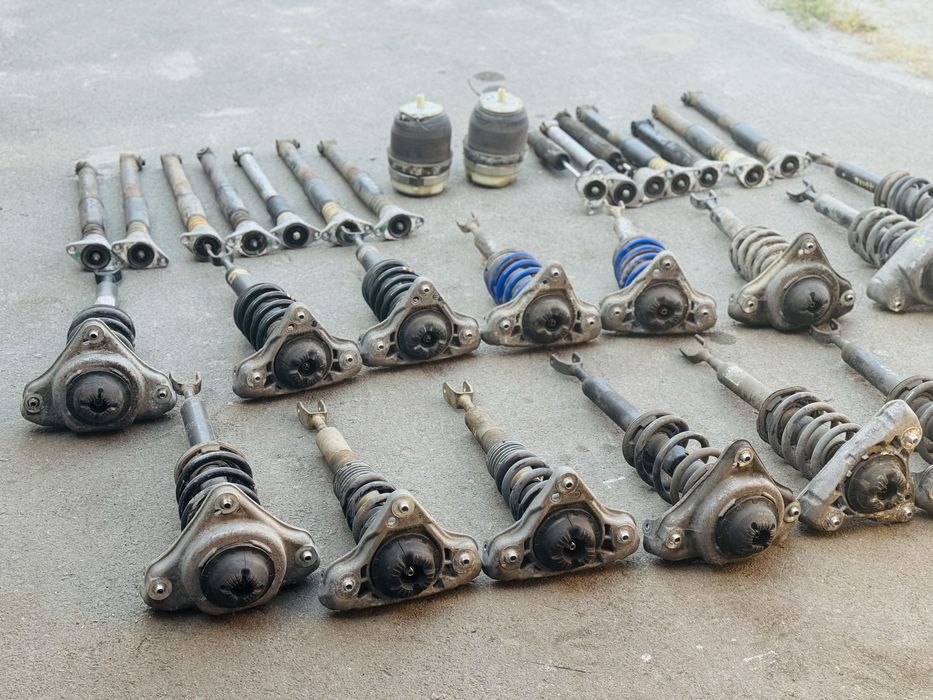 Стойки Audi a6 c6 арматизатори ауді а4 б7 передні задні стійки audi