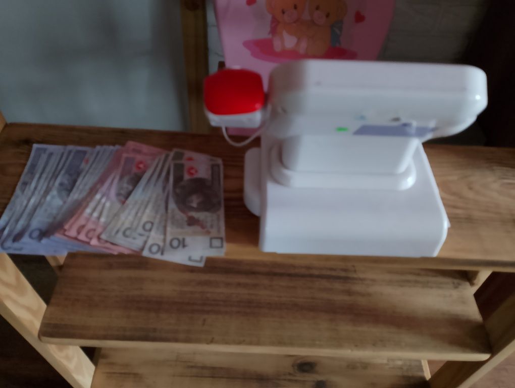 Kasa fiskalna duża skaner dźwięk kalkulator pieniądze