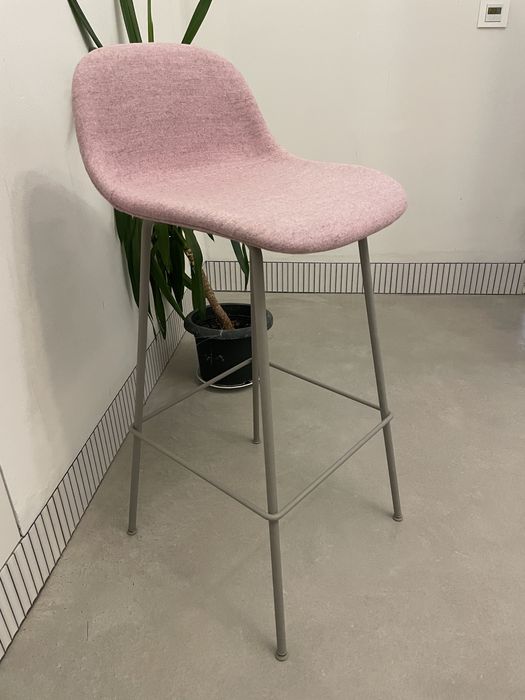 Hoker krzesło stołek do wyspy muuto fiber pink hay audo normann nowe