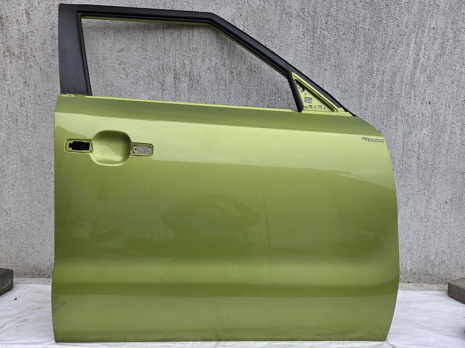 Drzwi prawe przód przednie Kia Soul II 15-19 AE3