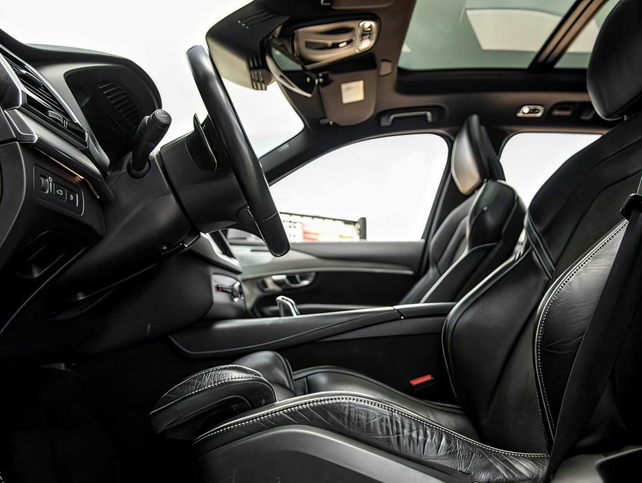 Volvo XC90      2017