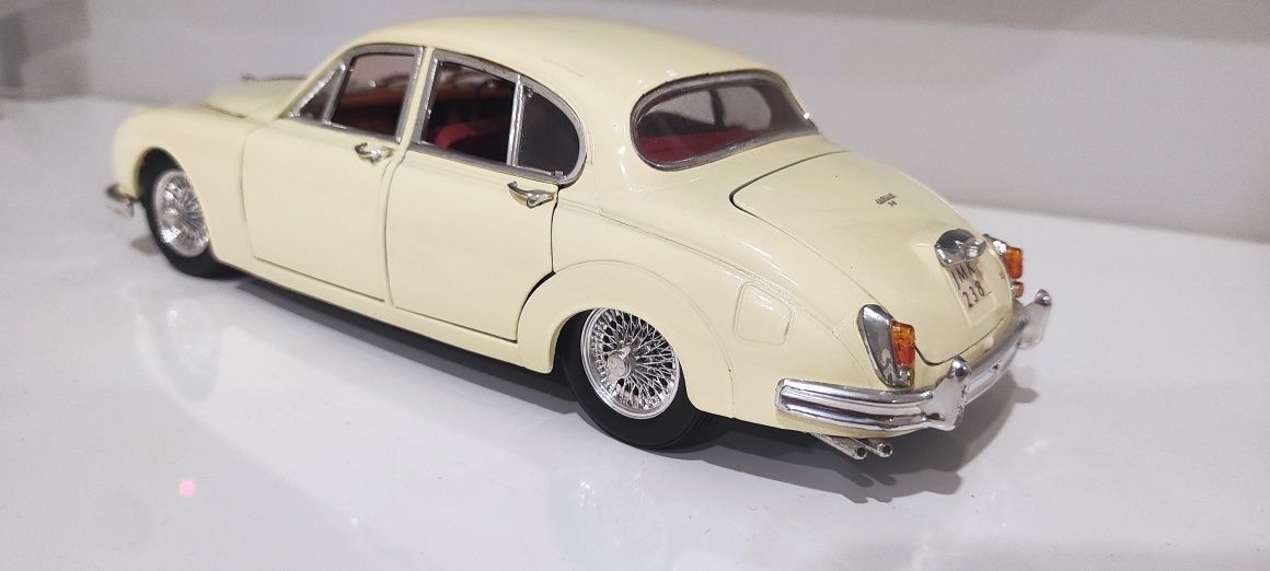 1/18 Jaguar Mark ll 1959 Maisto carro coleção miniatura