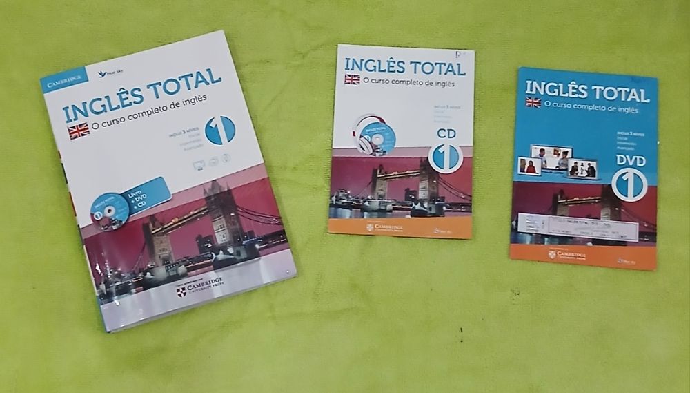 Livro Curso de Inglês com CD e DVD