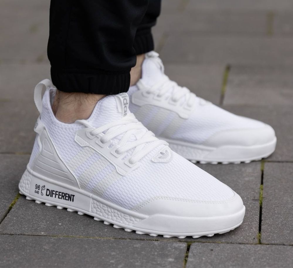 Adidas Different White  /мужские кроссовки