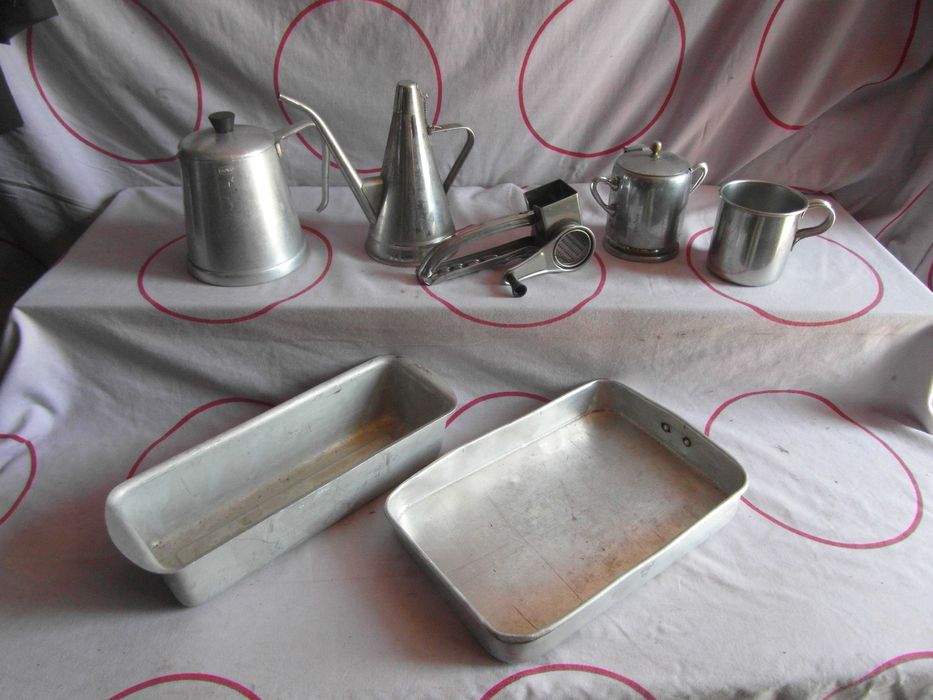 Talheres, tachos, cafeteiras café, etc