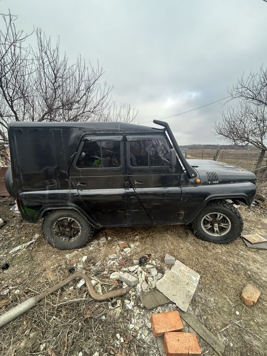 Продам уаз   1500$ торг