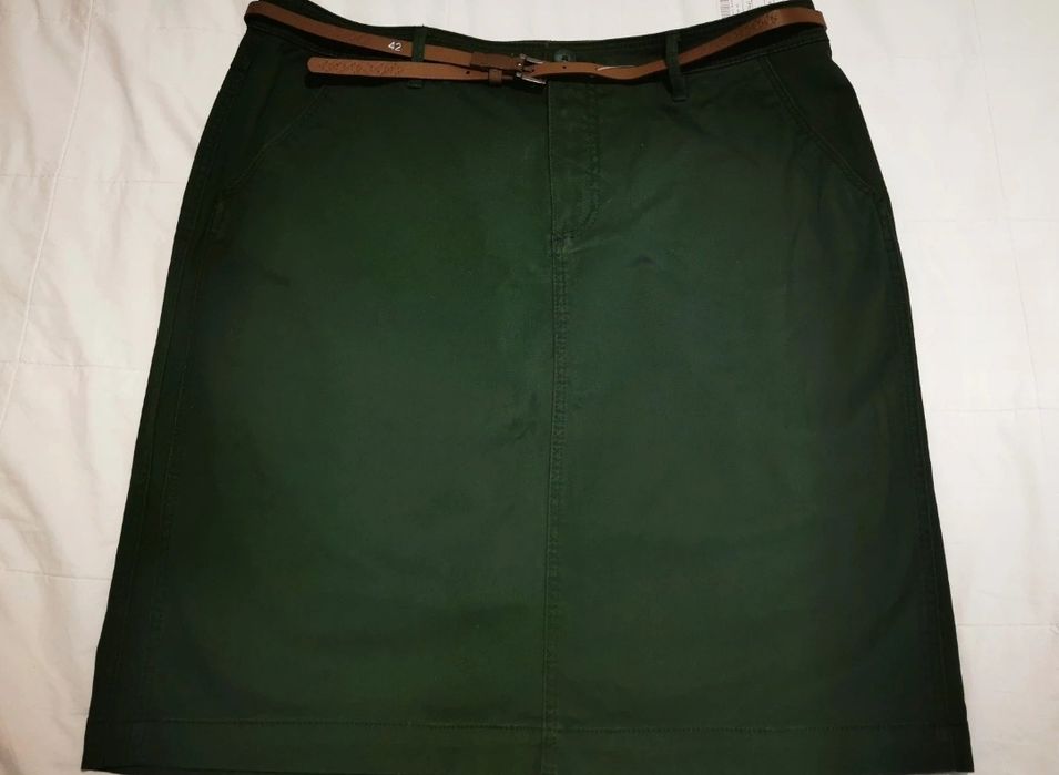 Spódnica 42/XL z paskiem