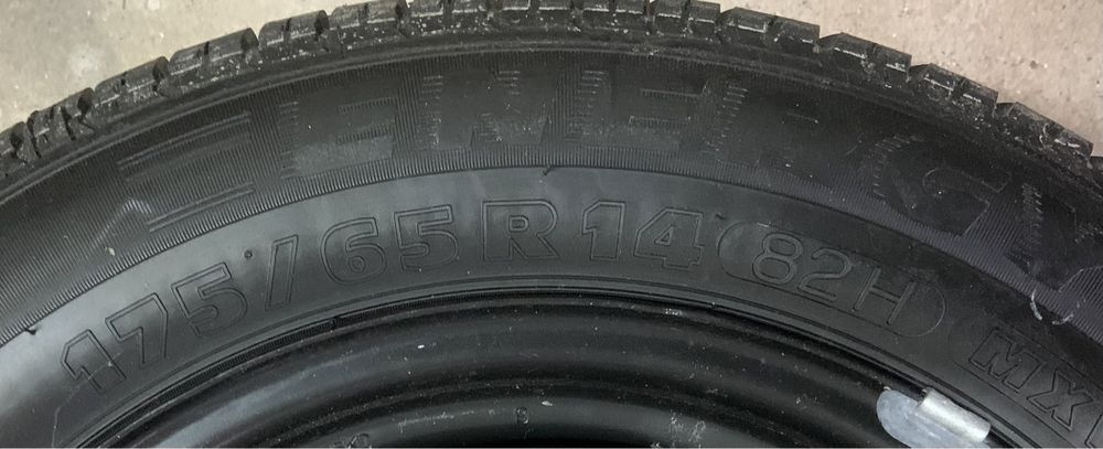 Jante de ferro 14 com pneu