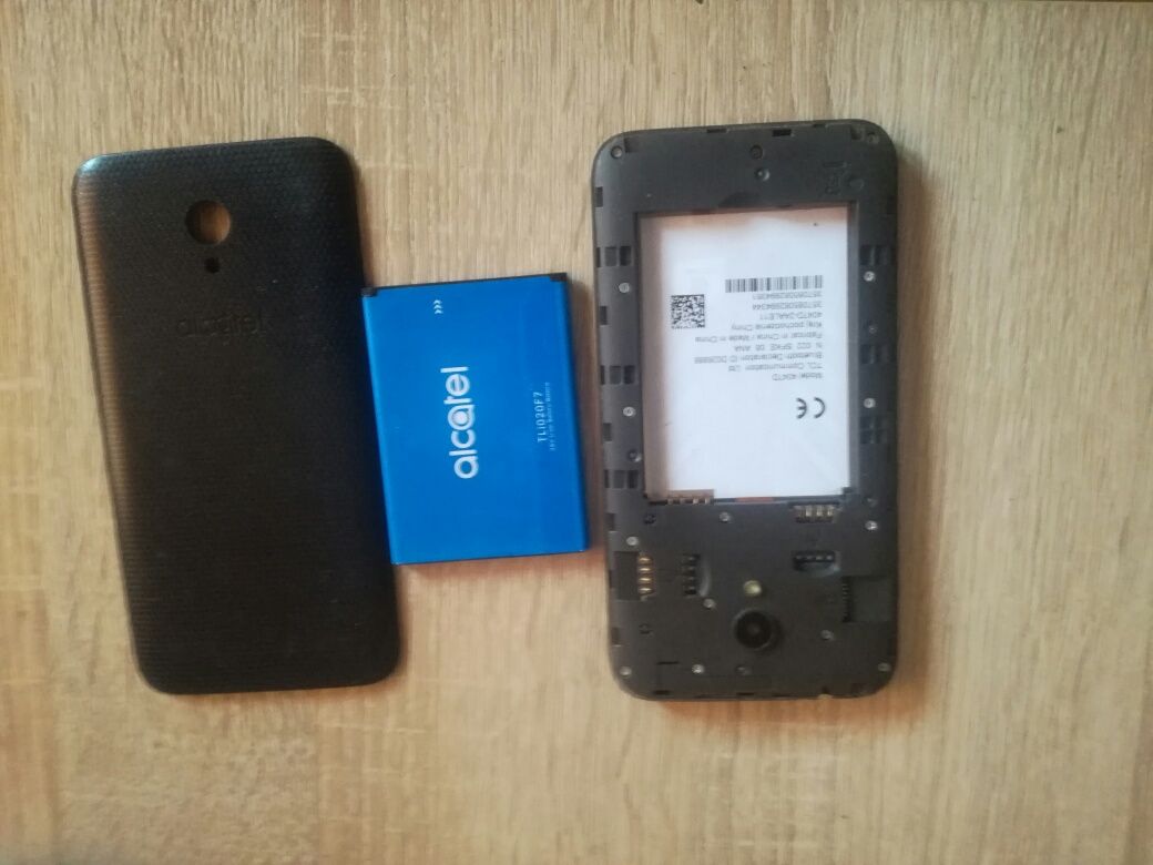 Telefon Alcatel uszkodzony