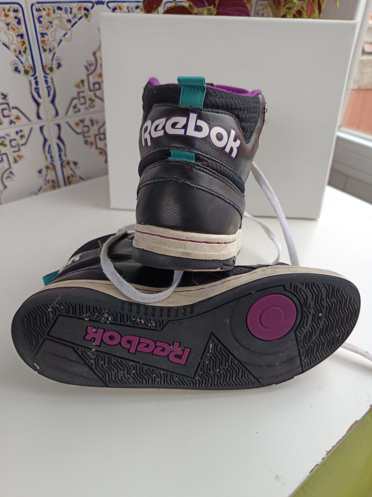 tênis Reebok em bom estado