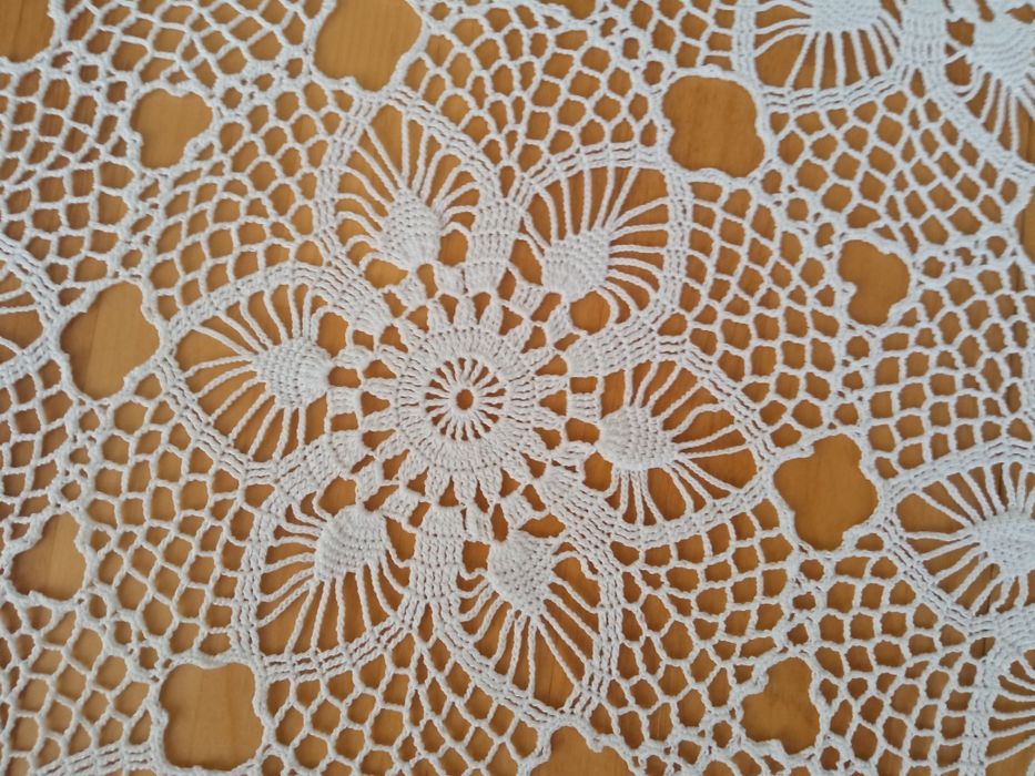 Serweta, bieżnik biały, szydełko