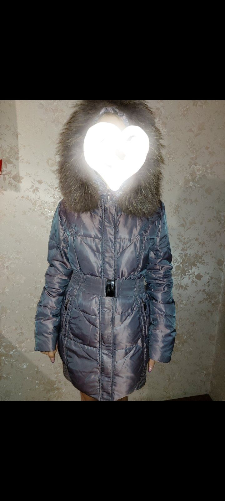 Зимова жіноча куртка