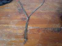 Colar castanho
