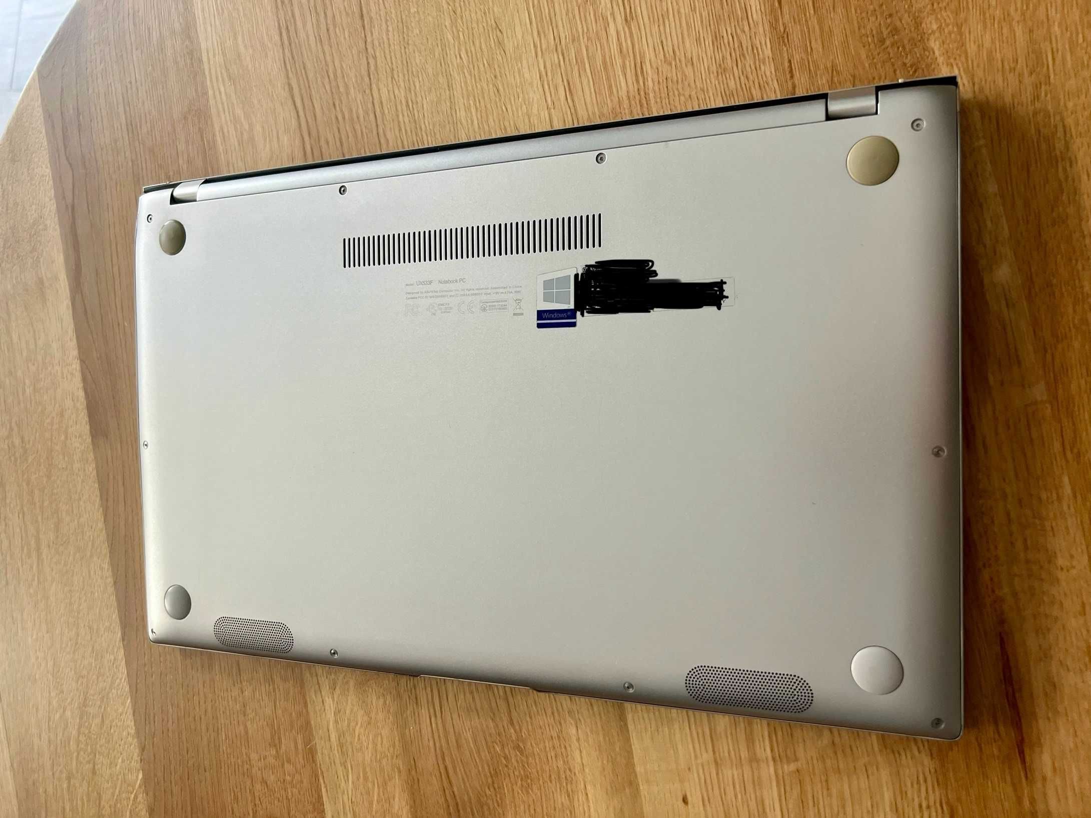 Laptop ASUS ZenBook UX533FD