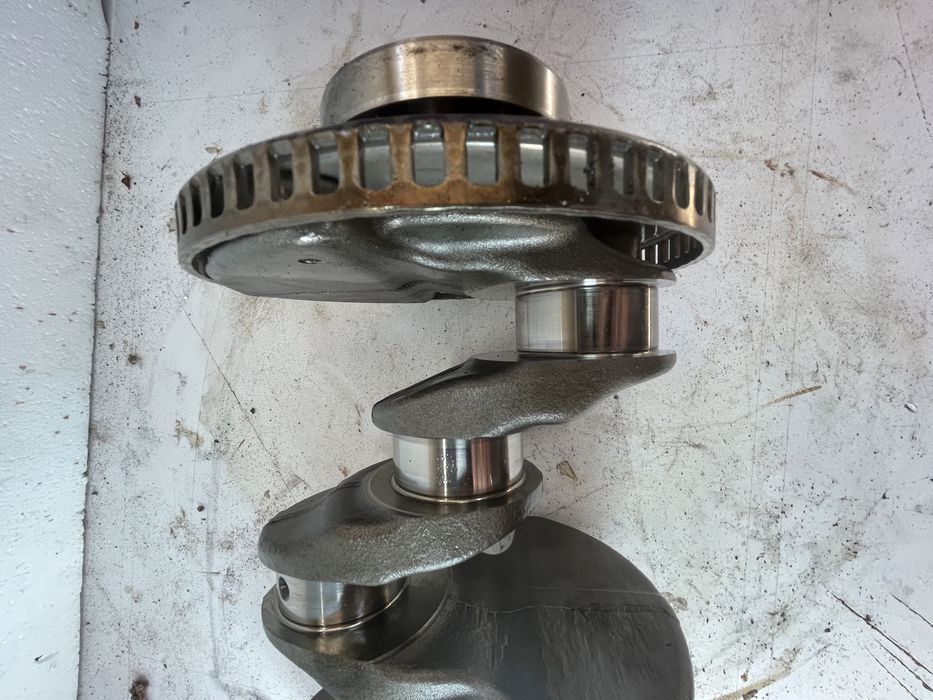 Колінчастий вал 2.0 tfsi DDS DDSA пробіг 20 тис