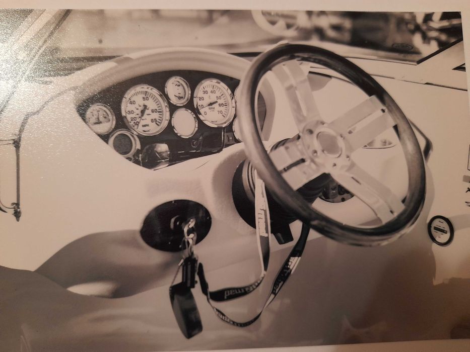 Lancha Glastron GT 180