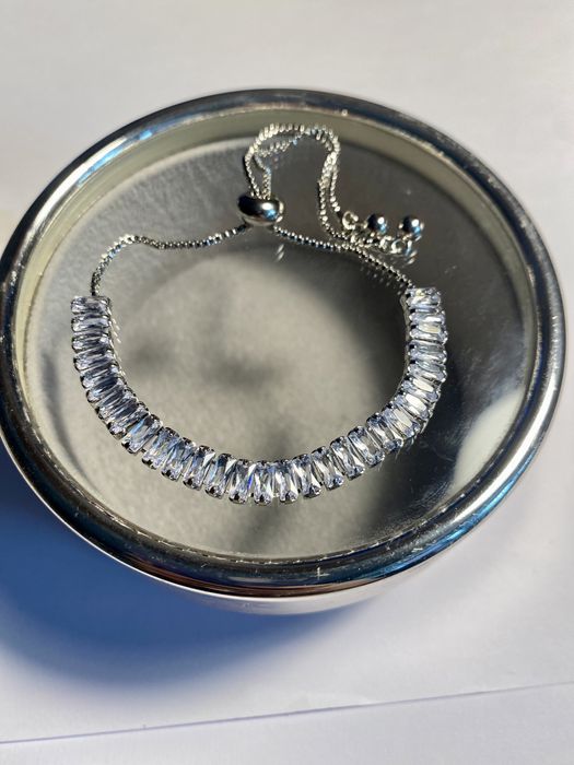 Браслет з камінцями затяжка