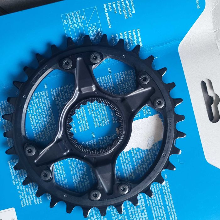 Novo: Prato 32 Shimano XT 8100.