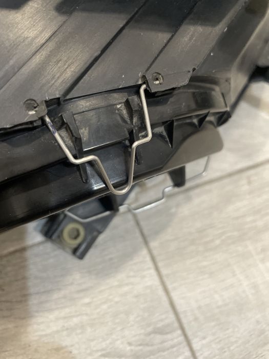 Фара пассат б6 ксенон ліва