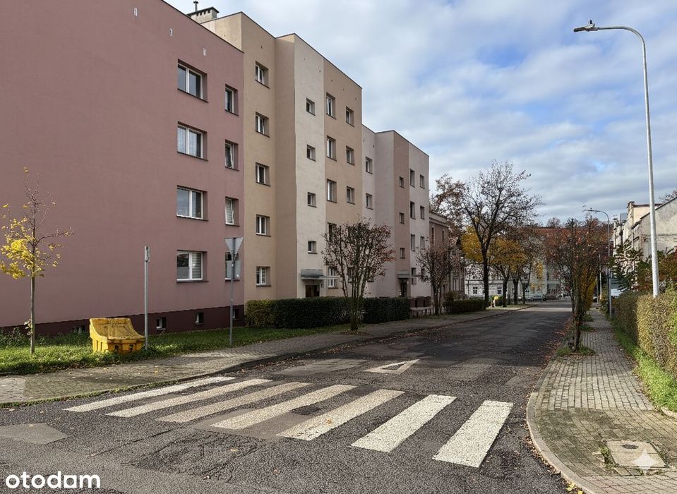 Centrum miasta, balkon, 3 pokoje, ogrzewanie centralne!