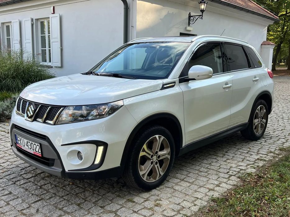 Suzuki Vitara Biała Perła * Benzyna * Alkantara * Car Play * Bogata Wersja*