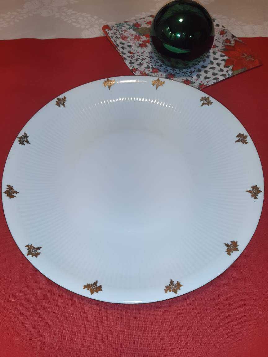 Komplet 6 sztuk porcelanowych talerzy płytkich z fabryki Wałbrzych