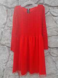 Śliczna czerwona sukienka r 158