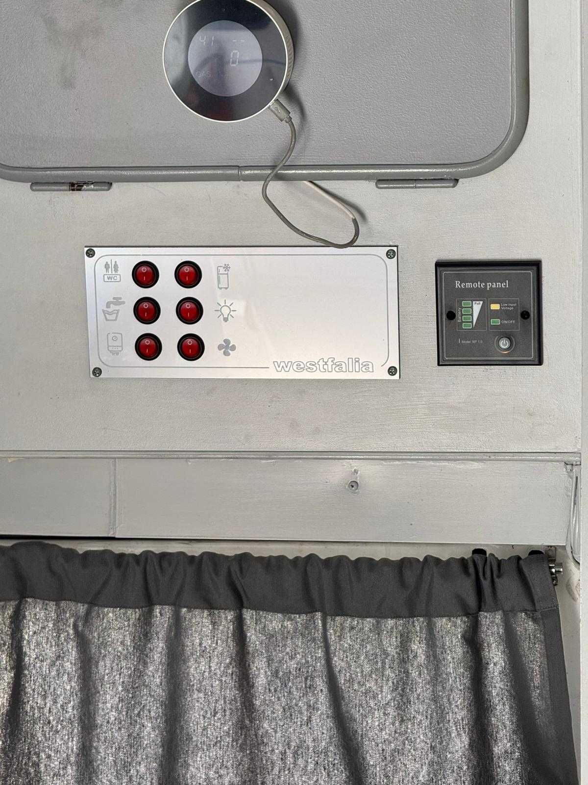 Autocaravana VW Westfalia LT28 (clássico)