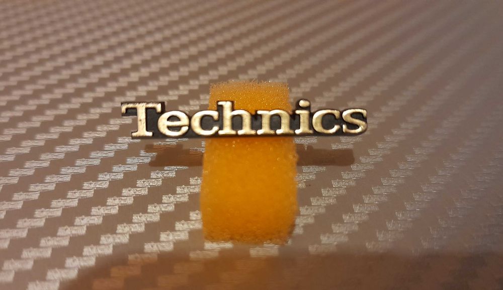 Logo, znaczek, tabliczka TECHNICS oryginał