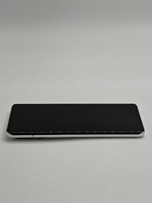 Xiaomi mi11 Ulrta 12/256 бездротова зарядка android14 USB-C 120 Гц 888