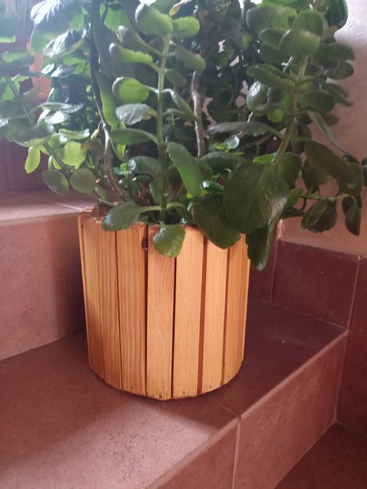 Doniczka na kwiaty/ozdobna