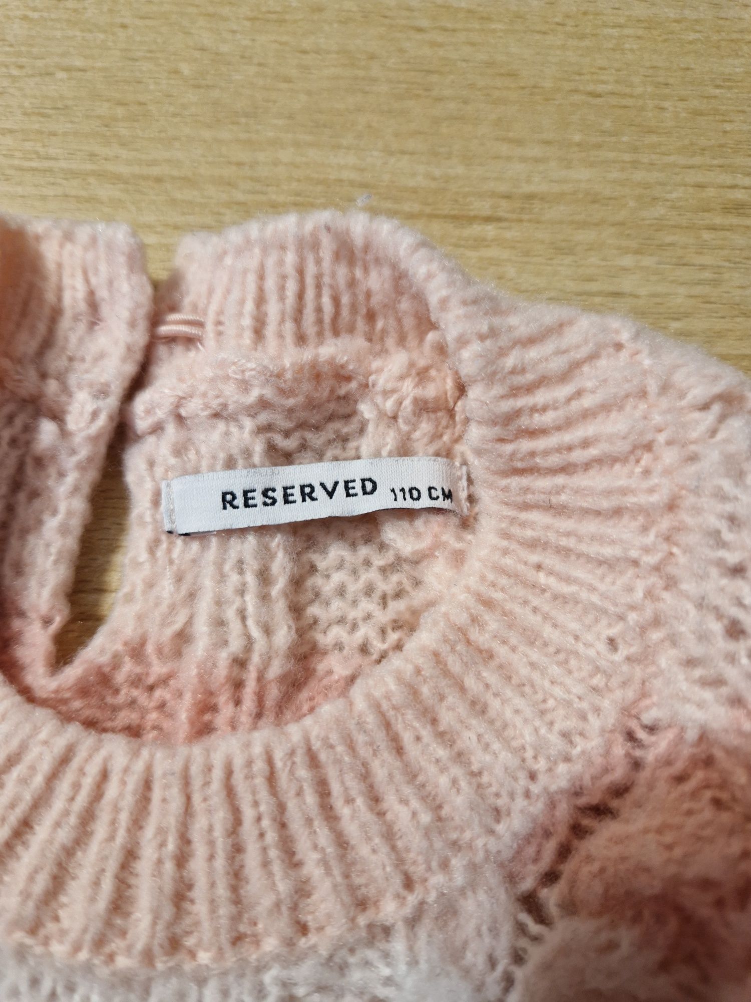 Sweterek Reserved 110