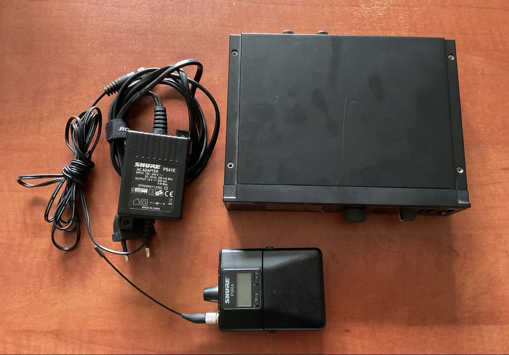 Shure PSM900 in ear monitor system P9T