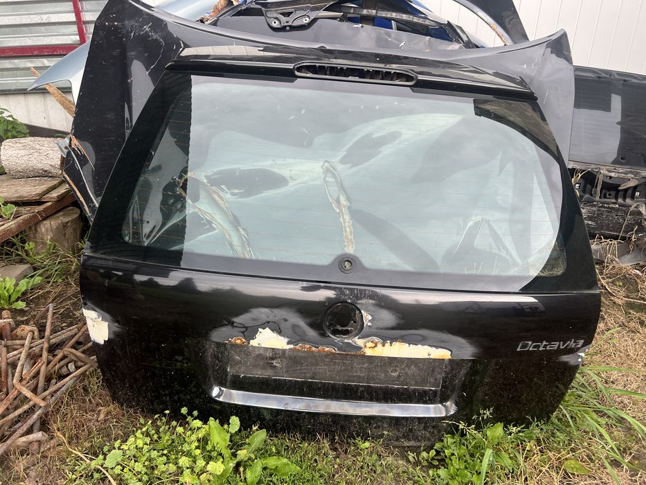 Ляда/скло skoda octavia А5 2010 універсал