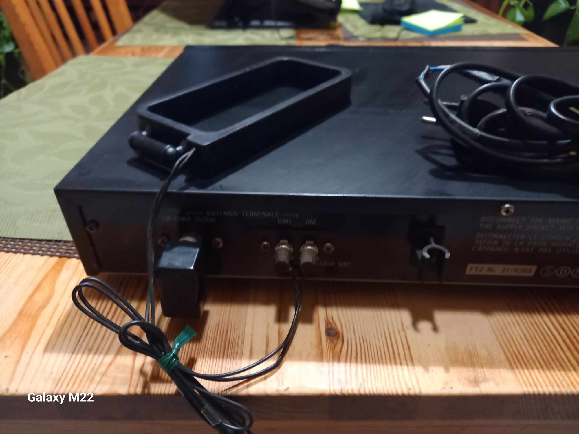 Radiowy tuner Denon TU-600