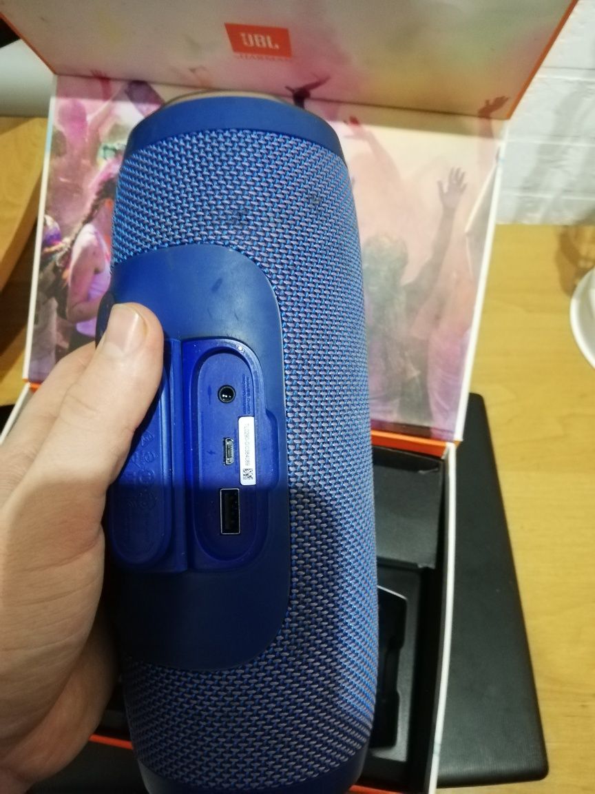 Продам jbl charge 3 ideal