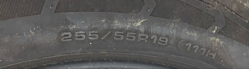 255/55R19 111H GoodYear Ultra Grip Performence Suv