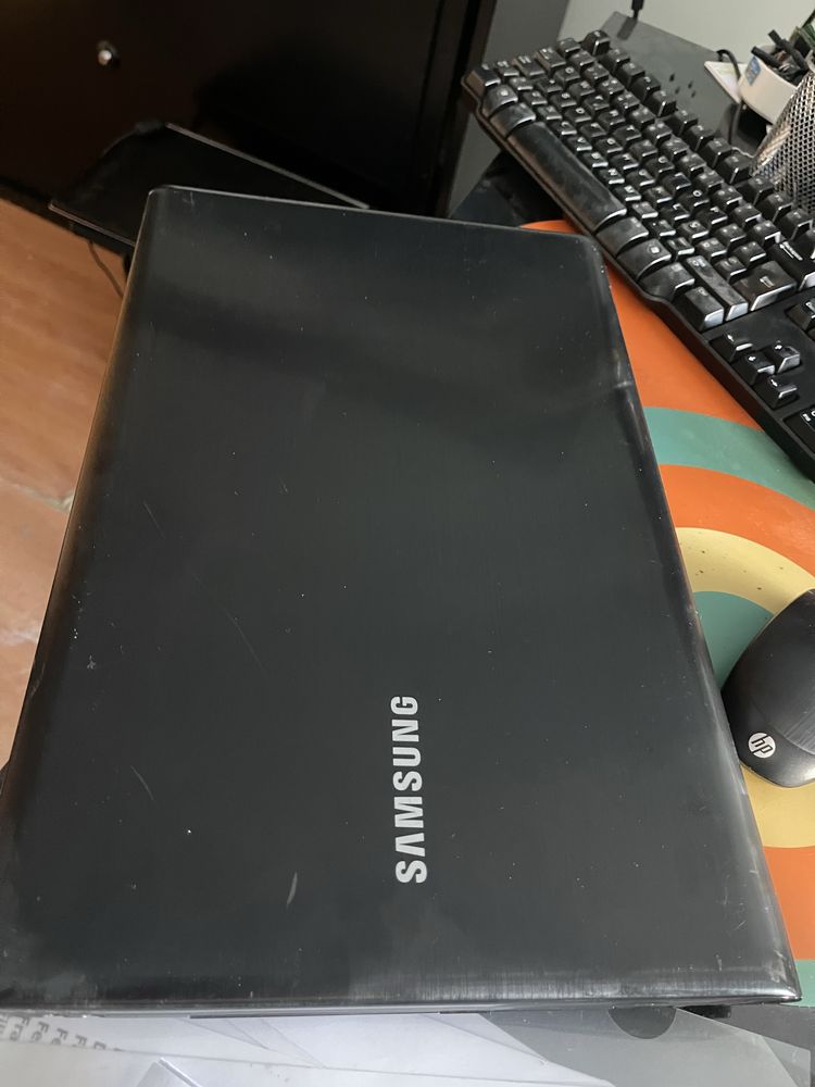 Samsung core i7 17”