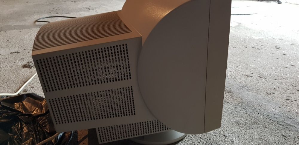 Monitor samtron- baixa de preço