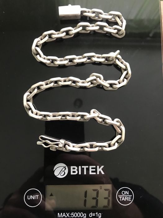 Продам массивную серебряную цепочку
