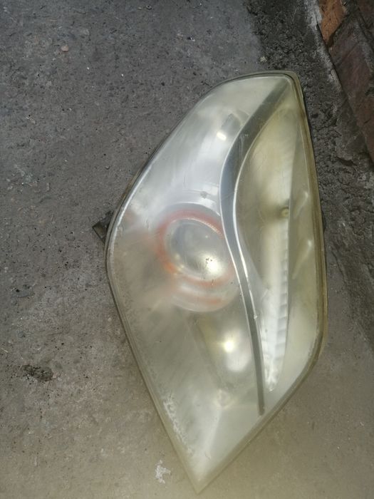 Фара джили мк 2 бу