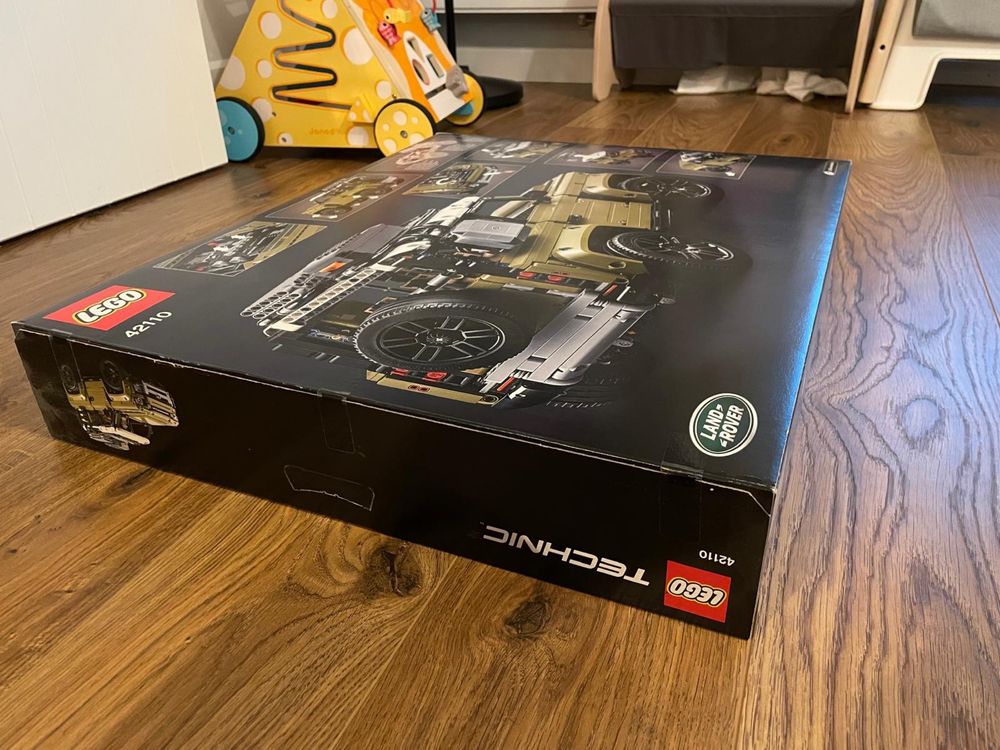 Lego defender 42110